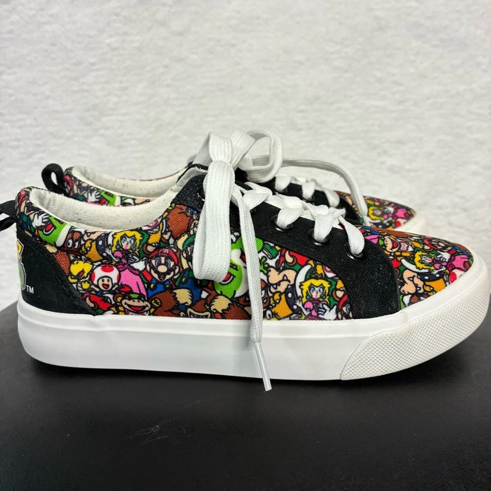 Ground Up Nintendo Super Mario Sneakers Kids‎ Size 1 Character Print Lace Shoes